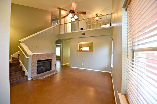 Foto del edificio - 2813 Greenlee Dr