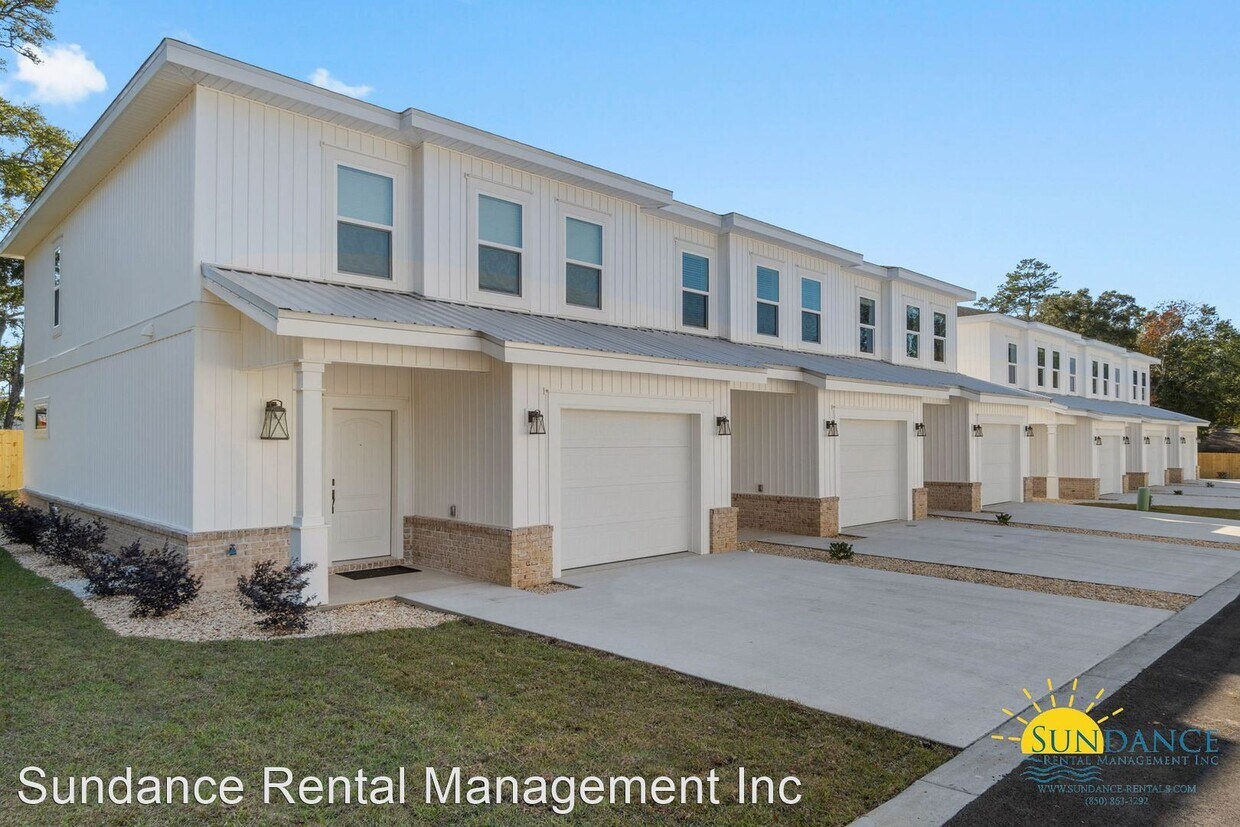 3 br, 2.5 bath House 521 Hill Lane House Rental in Niceville, FL