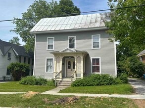 Building Photo - 27 Upper Welden St