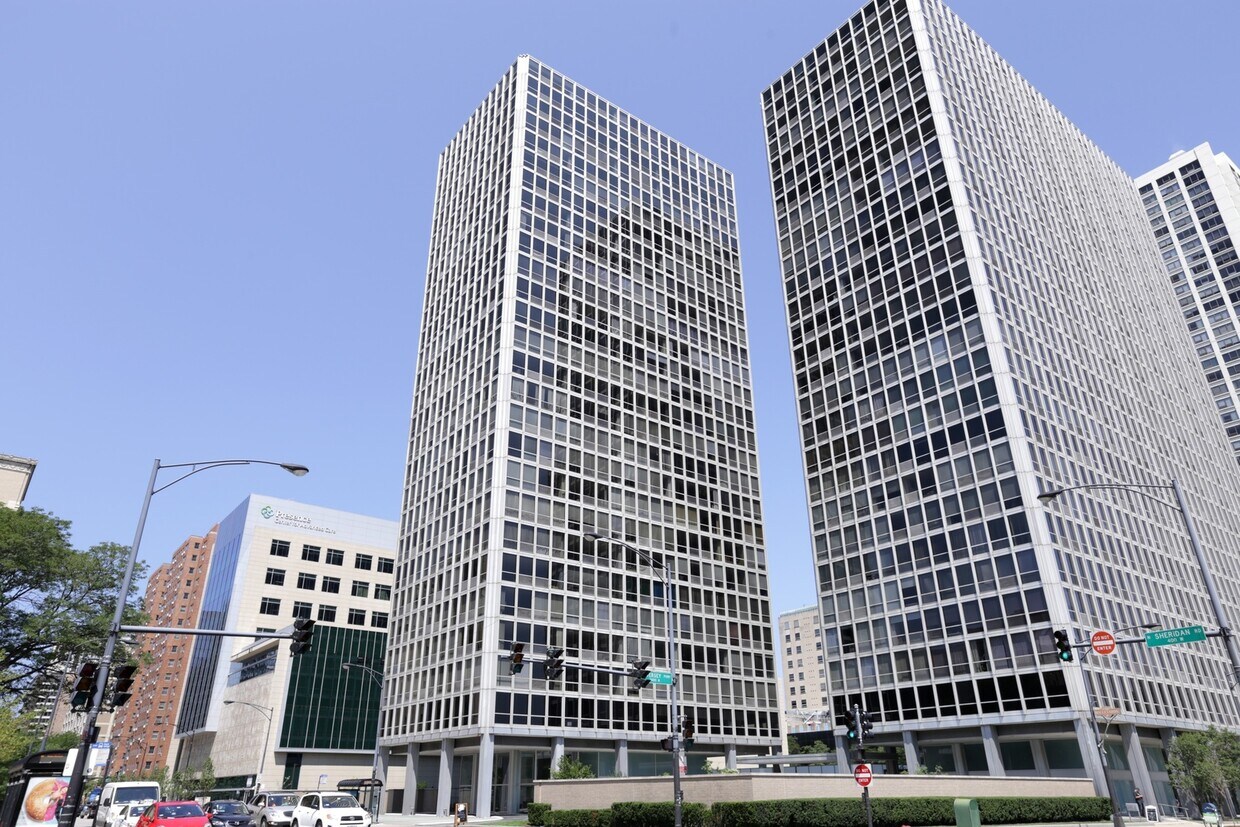 Foto principal - 340 W Diversey Pkwy