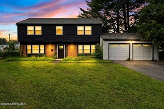 Building Photo - 17 Tillman Ln