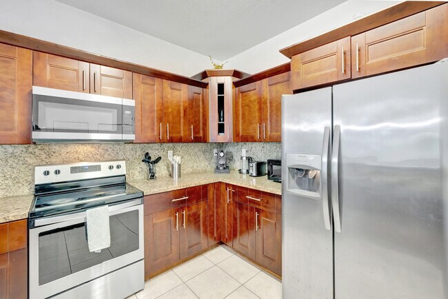 Foto del edificio - 1816 SW 21st St