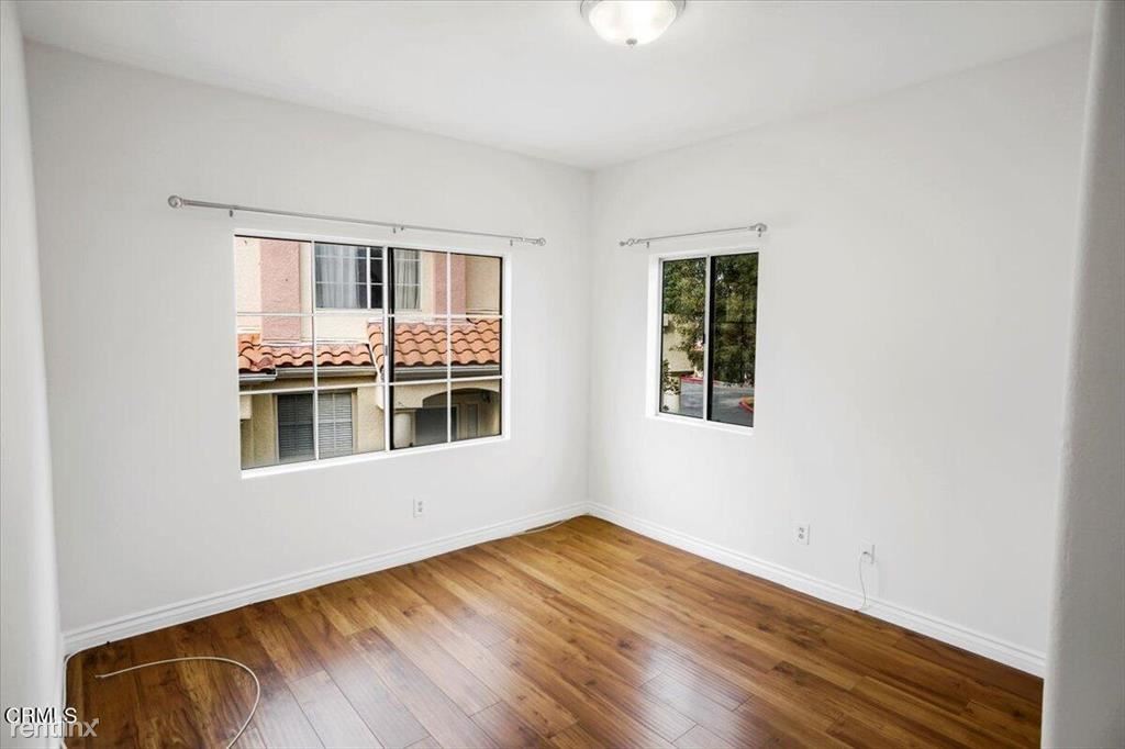 18114 Flynn Dr, Canyon Country, CA 91387 Townhome Rentals in Canyon