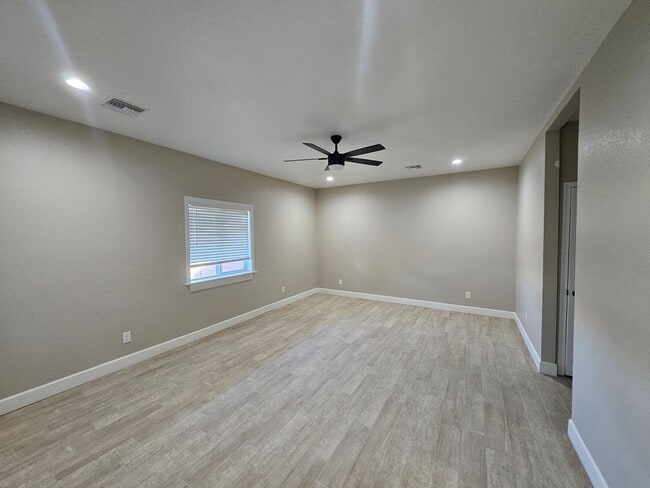 Building Photo - 1 MONTH RENT FREE!!!  BRAND NEW HOME in De...