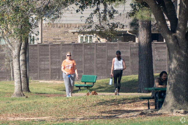 Located off I-10, Mary Jo Peckham Park is easily accessible to residents and visitors.