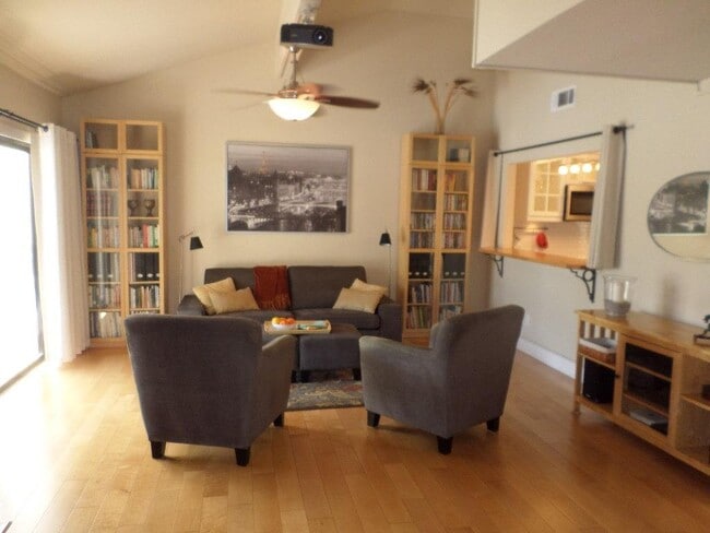 Building Photo - 4857 Grouse Run Dr