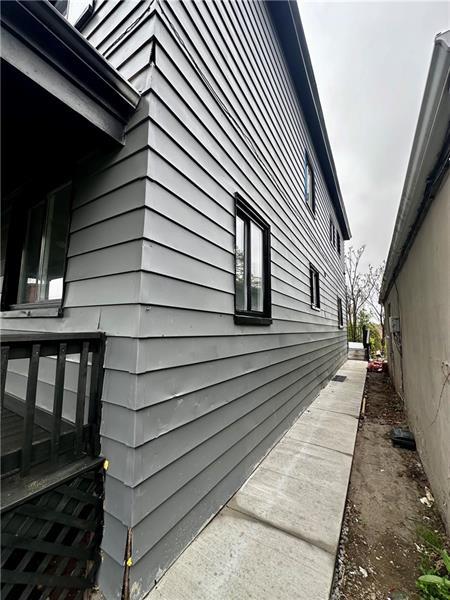 Foto del edificio - 1410 Fallowfield Ave