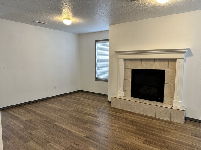 Foto del edificio - 3416 Parktrail Ct