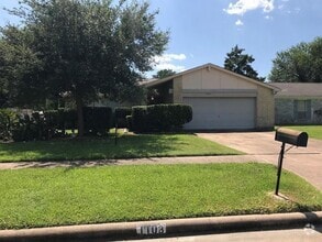 Building Photo - 1103 Ashdale Dr