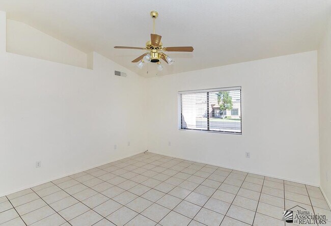 Foto del edificio - 11257 E 37th Pl