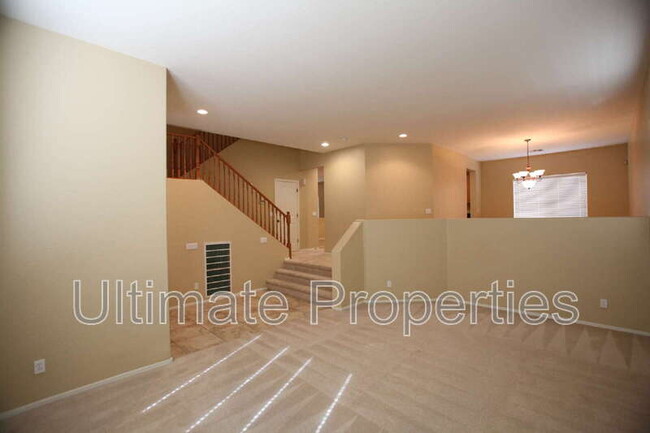 Foto del edificio - 16156 W Clinton St