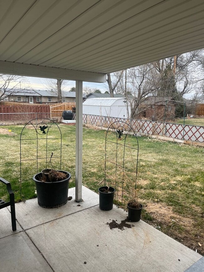 Building Photo - 3-Bedroom Home Near Middle & High School with Large Fenced Yard!