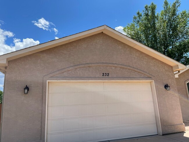 Building Photo - Home for Rent in Fruita!