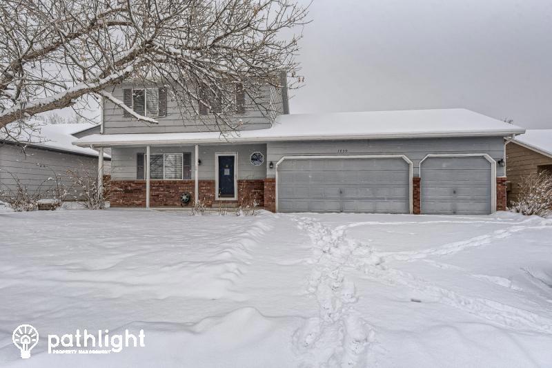 Primary Photo - 1459 Cattail Dr, Loveland, CO, 80537