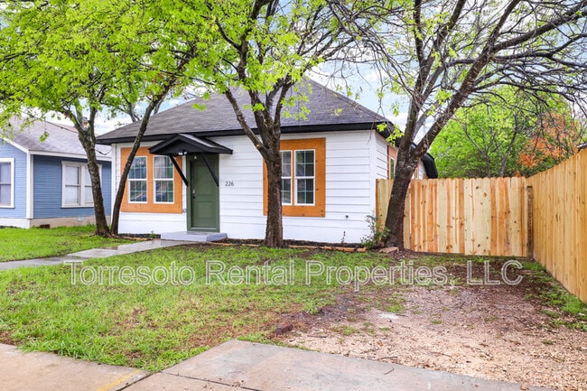 Foto del edificio - 226 Porter St