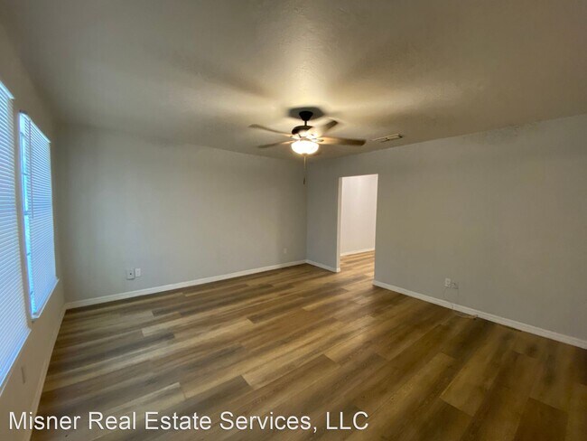 Foto del edificio - 2 br, 1 bath House - 5821 NW 23rd Terrace ...