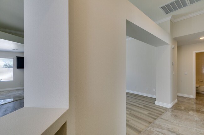 Foto del edificio - 434 Viewmont Dr