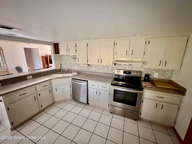 Foto del edificio - 585 Crystal Mist Rd NW