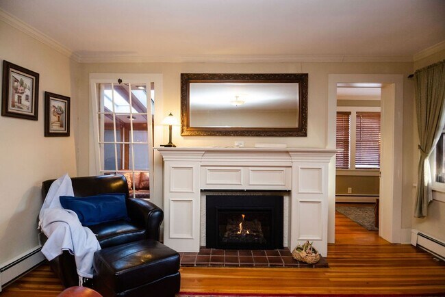 Foto del edificio - 2 Bedroom + Office, 3 Bath in Old Town Fort Collins