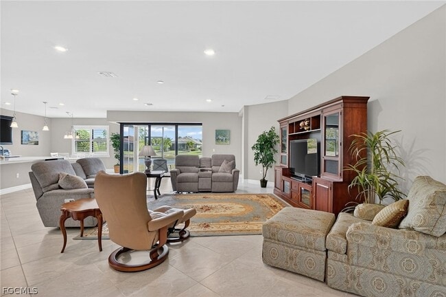 Building Photo - 11279 Thurston Chase