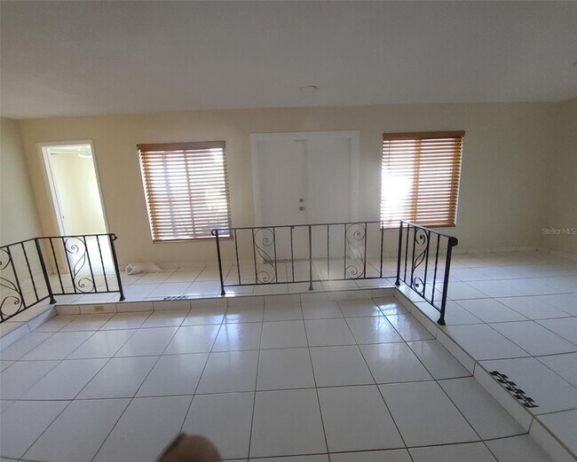 Foto del edificio - 831 SW 49th Terrace