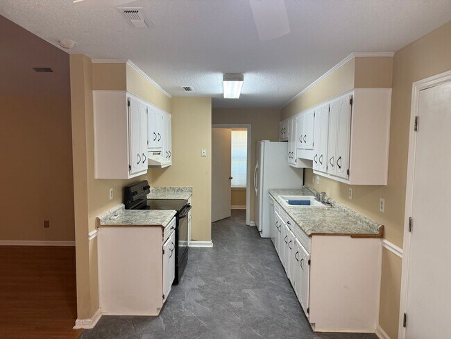 Foto del edificio - 2962 Bridgeport Dr