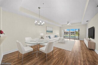 Building Photo - 7804 Regal Heron Cir
