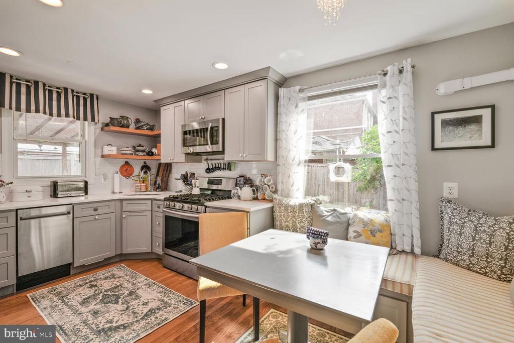 Foto principal - 2422 S Oakland St
