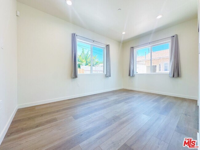 Building Photo - 5628 Beck Ave