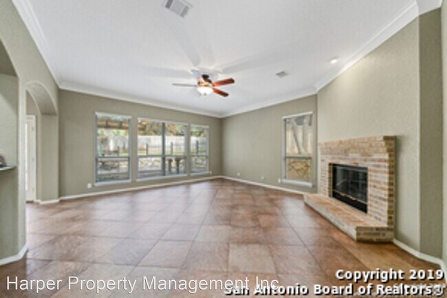 Building Photo - 4 br, 3 bath House - 614 Cypress Trail
