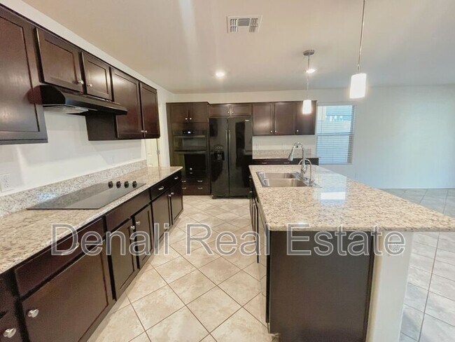 Foto del edificio - 40623 W Nicole Ct