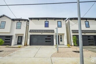 Building Photo - 3630 Dreyfus St