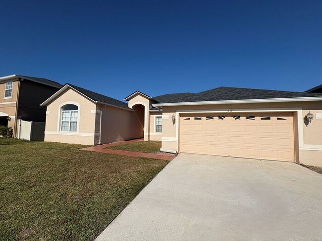 Foto del edificio - Single Family Home in Poinciana