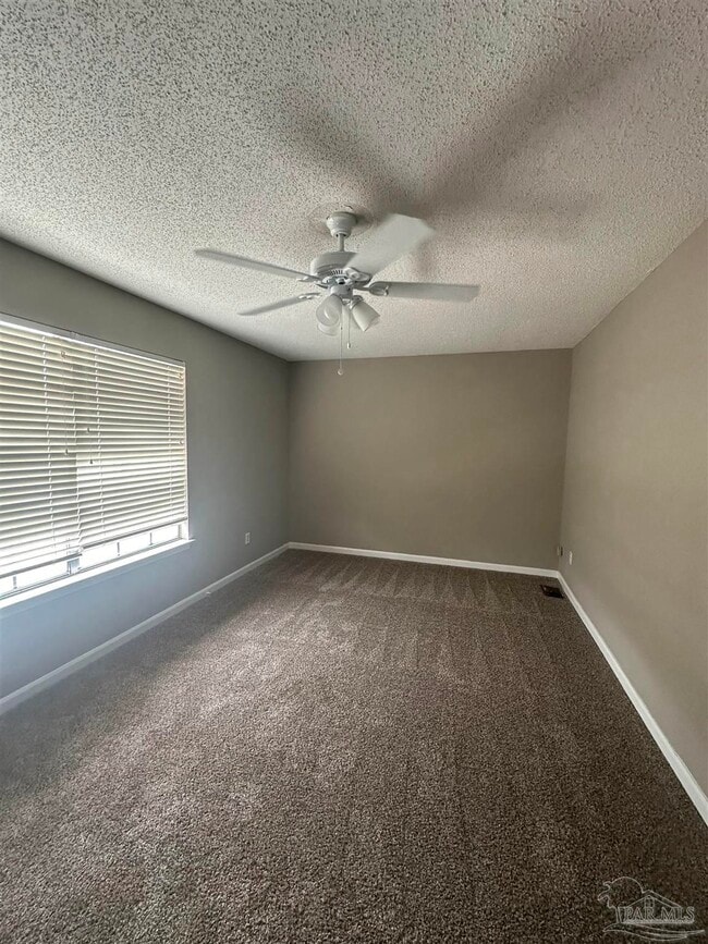 Building Photo - 6425 Concord Way