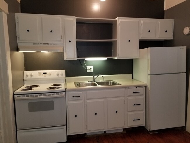 Fridge and Stove included - 1208 Frisco St