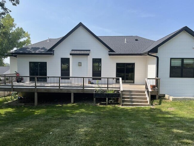 Building Photo - 2939 Diamondhead Cir