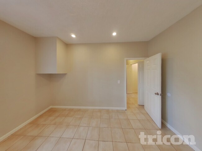 Foto del edificio - 365 Anna Ave