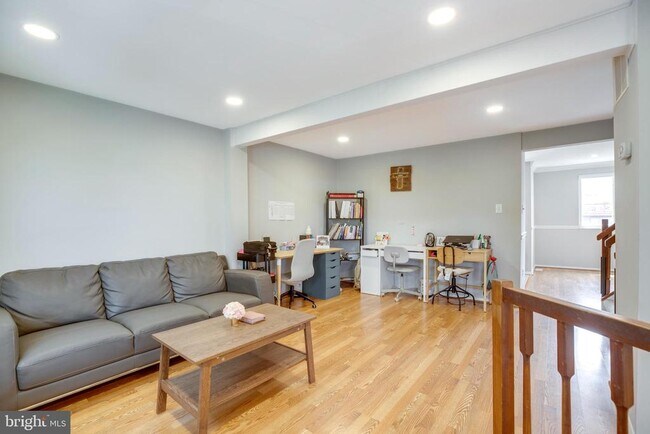 Foto del edificio - 3744 Keefer Ct