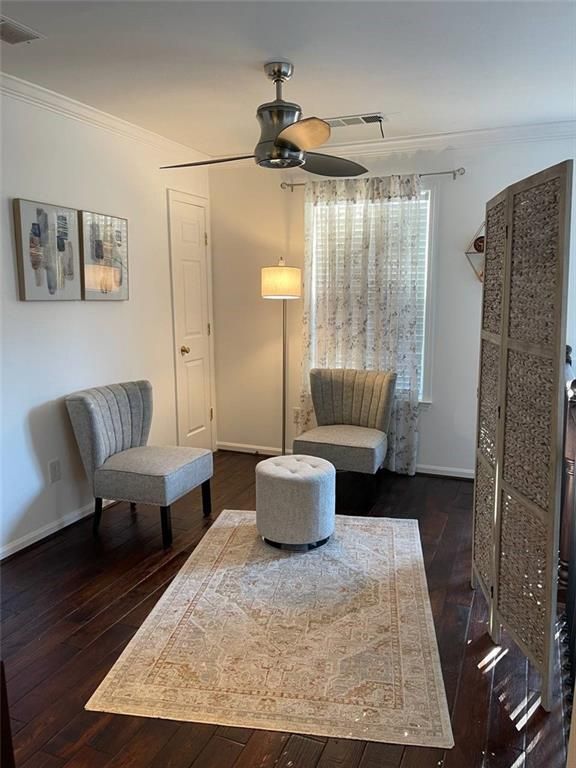 Foto del edificio - 89 Regency Rd
