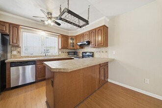 Building Photo - 824 W Ocean View Ave