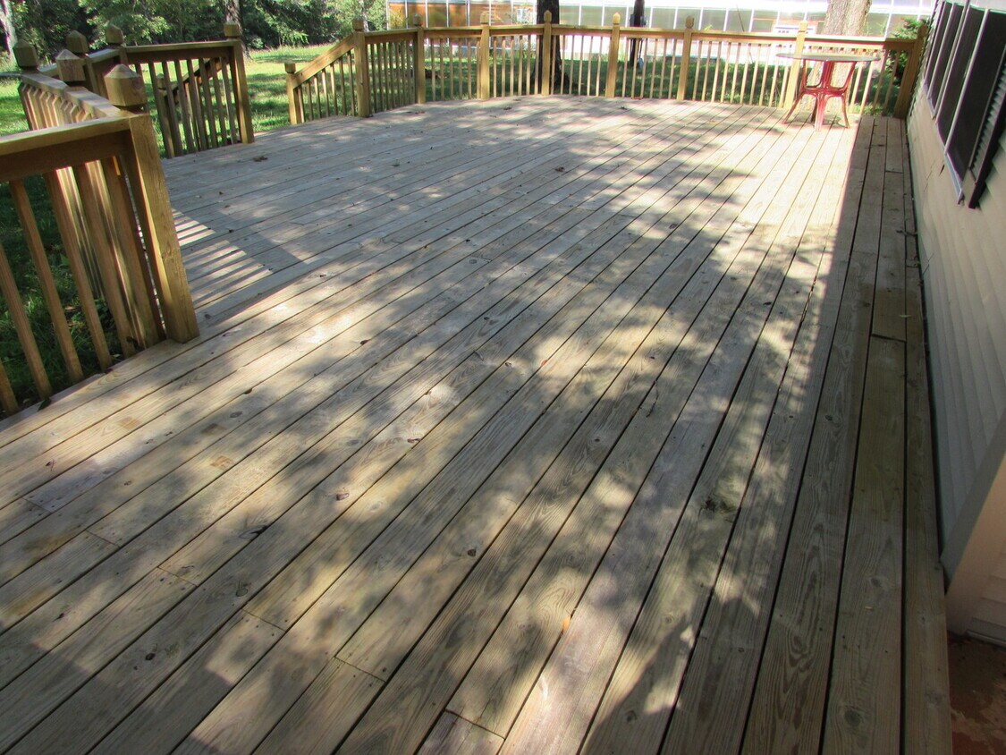 Building Photo - Country Setting, Near Fort Leonard Wood
