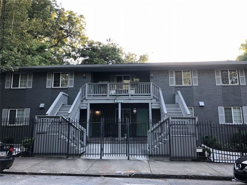 Foto principal - 210 Sampson St NE