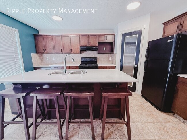 Building Photo - INCREDIBLE 3 BEDS, 2.5 BATHS DETACHED HOME | CRANSTON RA EXCLUSIVE AMENITIES ACCESS & CENTRAL AC