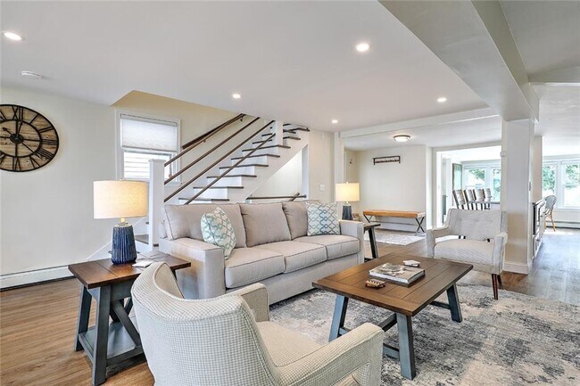 Building Photo - 45 White Ave