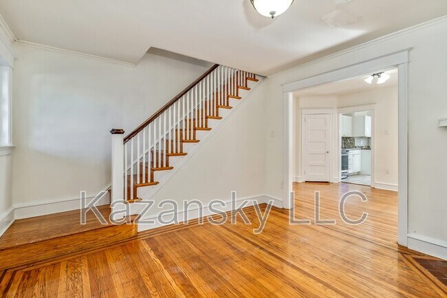 Foto del edificio - 6737 N Lawrence St