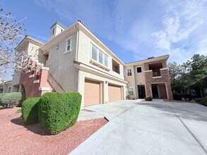 Building Photo - 10809 Garden Mist Dr