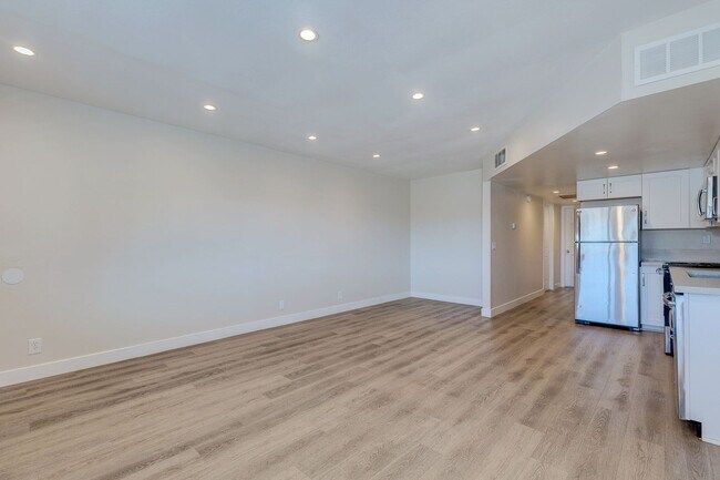 Foto del edificio - 471 Jefferson Blvd