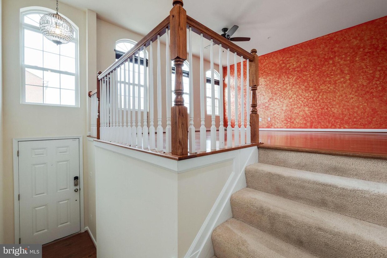 Foto principal - 2939 Sedgemore Pl