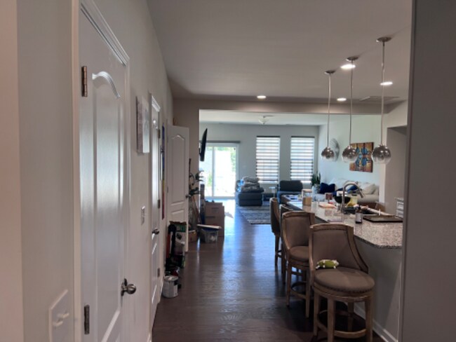 Building Photo - 108 Barberry Dr