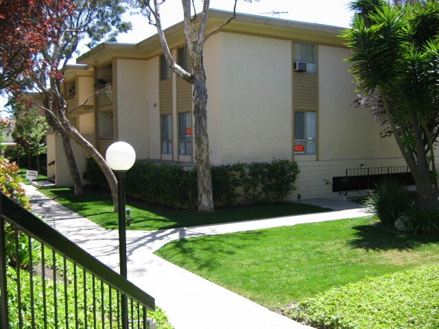 Building Photo - 5917 Armaga Spring Rd